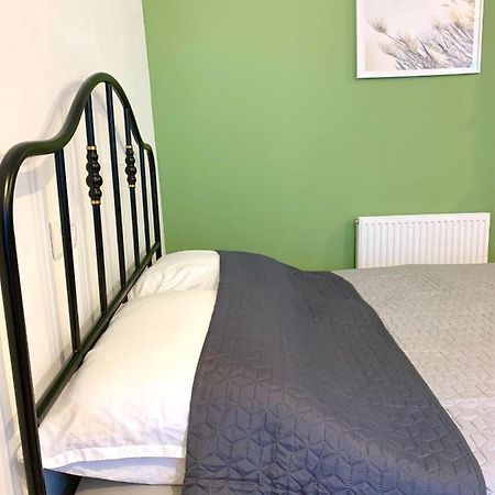 Fidelissima Apartman Sopron Bagian luar foto