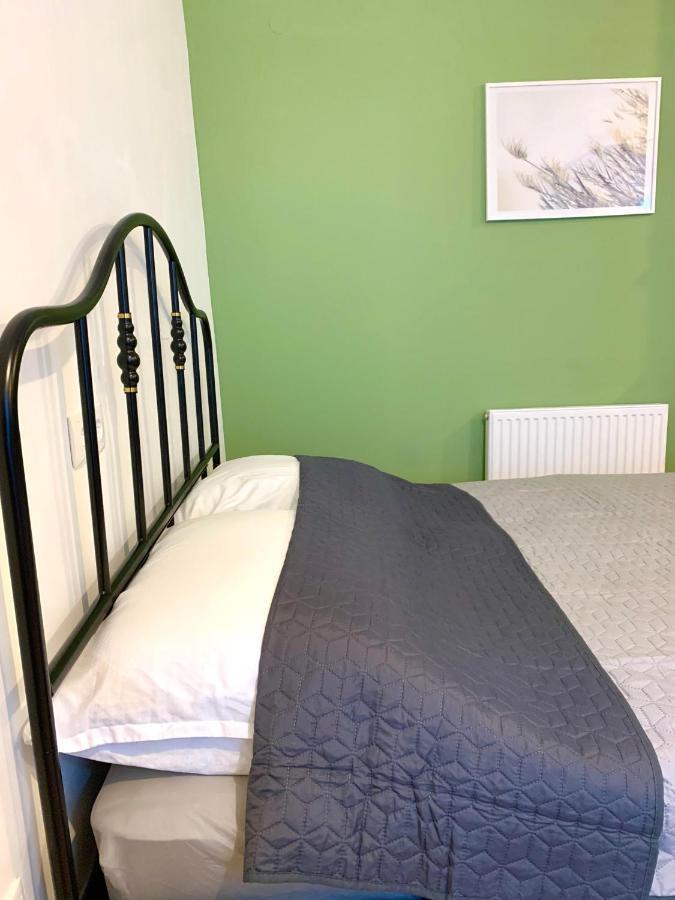 Fidelissima Apartman Sopron Bagian luar foto